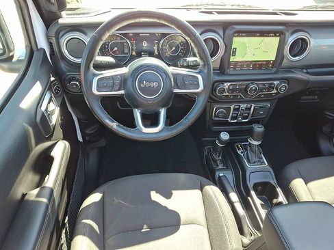 Certified 2022 Jeep Wrangler Unlimited Sahara w/ Cold Weather Group AWD/4WD image 11