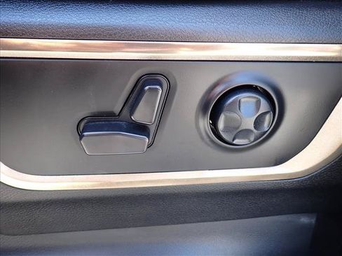 Used 2024 RAM 1500 Limited AWD/4WD image 14