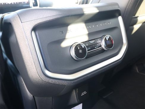 New 2026 Ford Expedition Active image 14