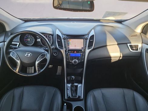 Used 2014 Hyundai Elantra GT w/ Option Group 03 FWD image 17