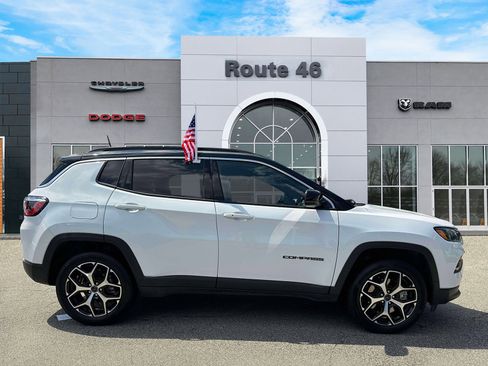 Used 2025 Jeep Compass Limited AWD/4WD image 6