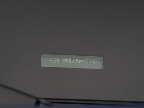 Used 2024 Mercedes-Benz GLS 450 4MATIC image 31