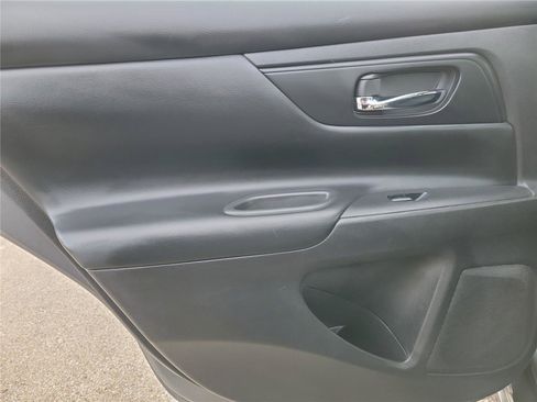 Used 2016 Nissan Altima 2.5 S w/ Power Driver Seat Package image 13