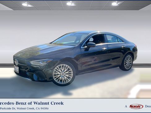 Used 2025 Mercedes-Benz CLA 250 4MATIC image 1