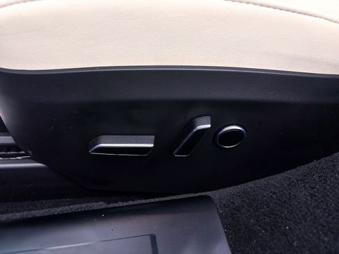 Used 2021 Tesla Model S Plaid AWD/4WD image 18