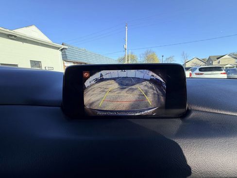 Used 2017 MAZDA CX-5 Touring image 10