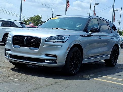 Used 2024 Lincoln Aviator Reserve w/ Equipment Group 201A AWD/4WD image 3