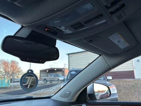 Used 2015 Cadillac SRX Premium image 34