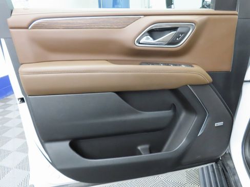 Used 2024 Chevrolet Suburban High Country image 68