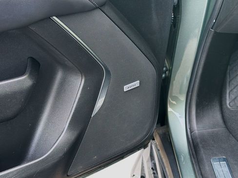 Used 2024 Chevrolet Tahoe LT image 27