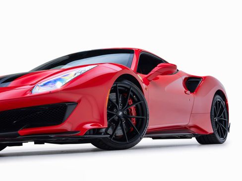 Used 2020 Ferrari 488 Pista Coupe RWD image 30
