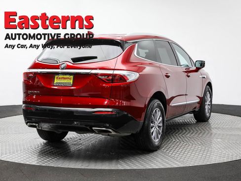 Used 2024 Buick Enclave Premium image 5