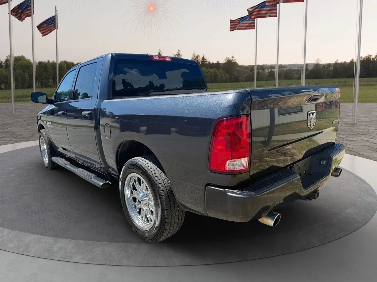 Used 2016 RAM 1500 Express AWD/4WD image 3