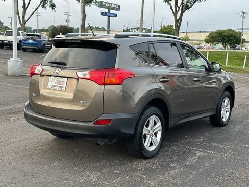 Used 2013 Toyota RAV4 XLE AWD/4WD image 4