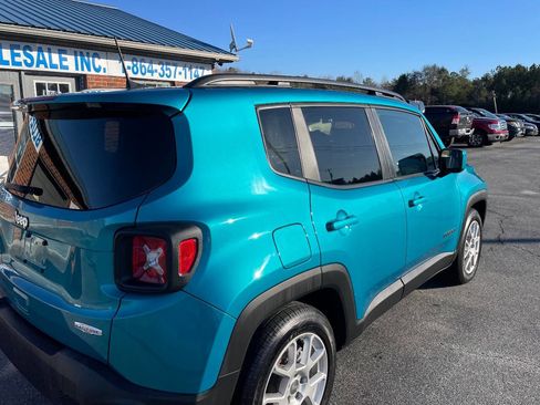 Used 2021 Jeep Renegade Latitude w/ Convenience Group image 3