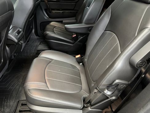 Used 2017 GMC Acadia Limited SLT image 22