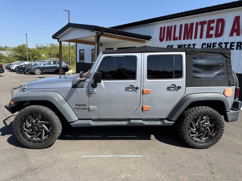 Used 2018 Jeep Wrangler Unlimited Sport S image 14