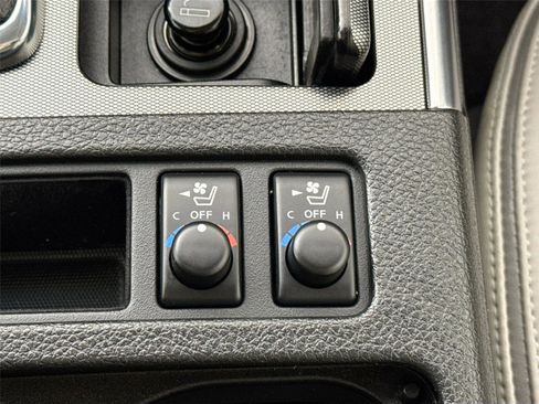 Used 2006 INFINITI M35 Sport image 8