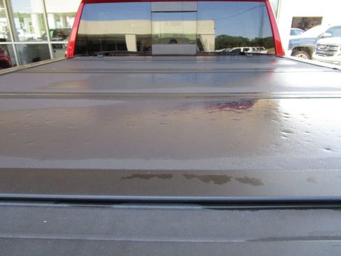 Used 2024 GMC Sierra 1500 SLT w/ SLT Premium Plus Package AWD/4WD image 18