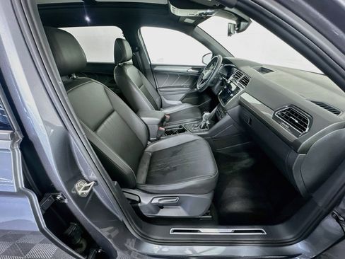 Used 2023 Volkswagen Tiguan SE R-Line FWD image 33