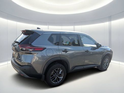 Used 2023 Nissan Rogue S AWD/4WD image 4