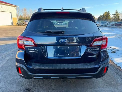 Used 2018 Subaru Outback 2.5i Limited AWD/4WD image 2