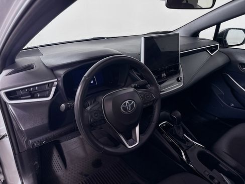 Certified 2025 Toyota Corolla SE w/ SE Premium Package image 9