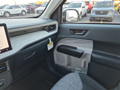 New 2025 Ford Maverick XLT w/ XLT Luxury Package image 21