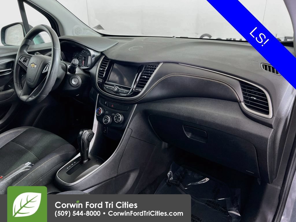 Used 2020 Chevrolet Trax LS w/ Tint and Cruise Package AWD/4WD image 26
