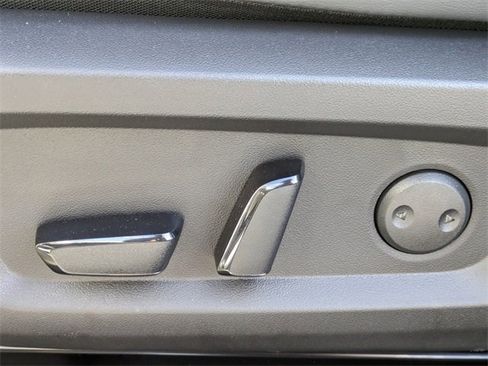 New 2025 Mitsubishi Outlander SE image 22