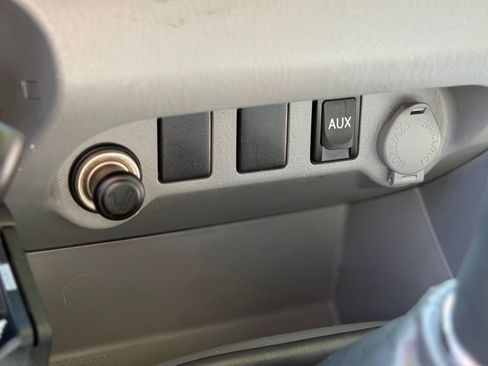 Used 2010 Toyota Tacoma 4x4 Access Cab V6 image 10