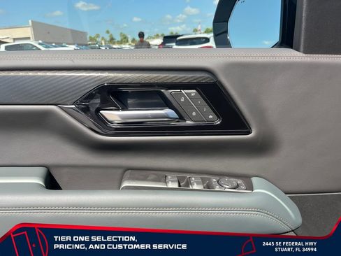 New 2026 GMC Yukon XL AT4 AWD/4WD image 23