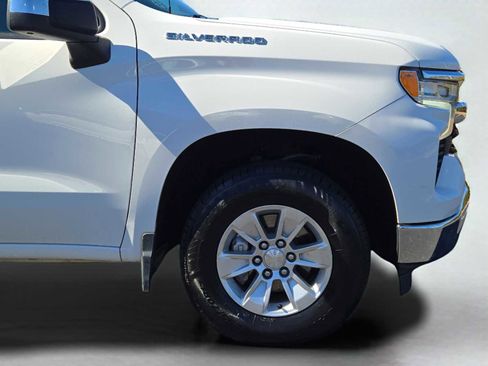 Used 2023 Chevrolet Silverado 1500 LT RWD image 11