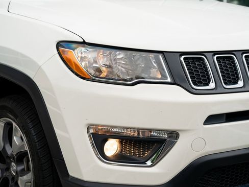 Used 2020 Jeep Compass Limited AWD/4WD image 8