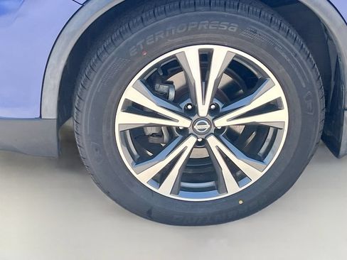 Used 2017 Nissan Rogue SL w/ SL Premium Package FWD image 30