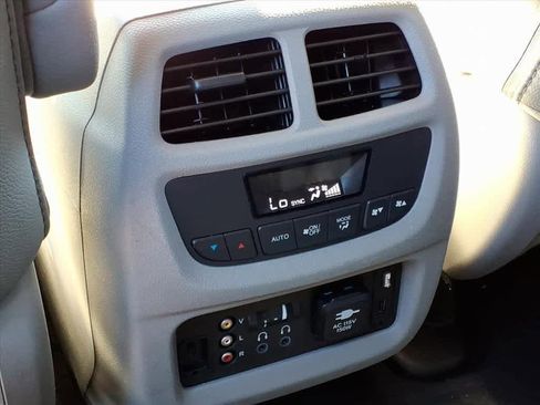 Used 2017 Honda Pilot Touring image 5