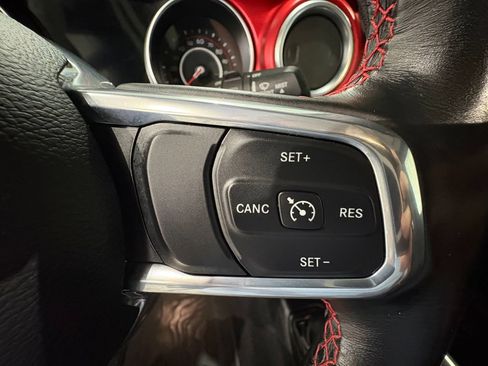 Used 2021 Jeep Wrangler Unlimited Rubicon AWD/4WD image 14