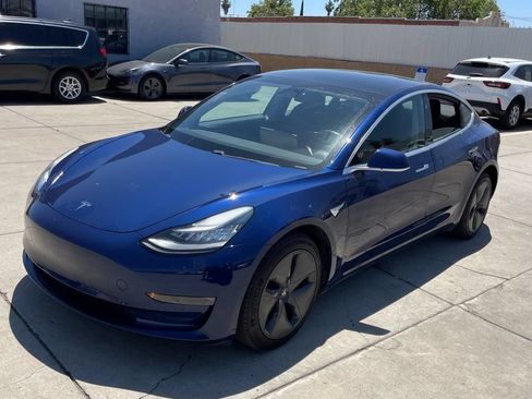 Used 2018 Tesla Model 3 Long Range RWD image 2