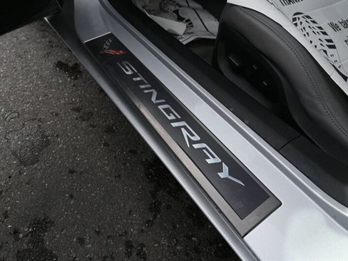 Used 2014 Chevrolet Corvette Stingray Convertible RWD image 21