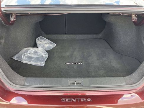 Used 2025 Nissan Sentra SV FWD image 10