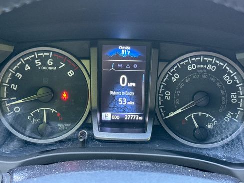 Used 2022 Toyota Tacoma TRD Sport w/ Technology Package AWD/4WD image 40