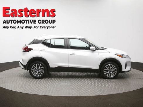 Used 2023 Nissan Kicks SV image 44