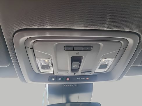 Used 2026 Chevrolet Silverado 1500 LT Trail Boss w/ Convenience Package II image 26