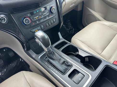 Used 2019 Ford Escape Titanium FWD image 32