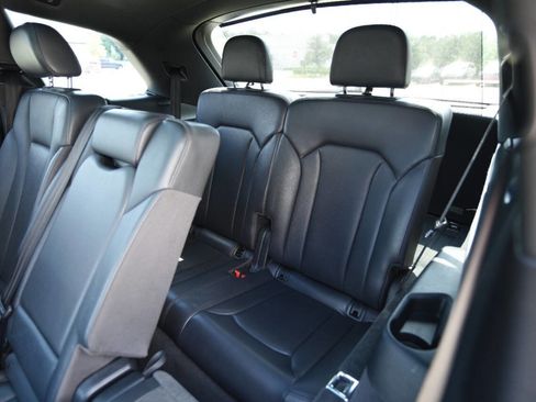 Used 2019 Audi Q7 3.0T Prestige image 14