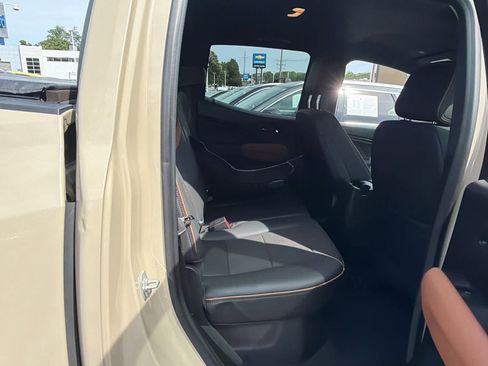 Certified 2024 GMC Canyon AT4 AWD/4WD image 21
