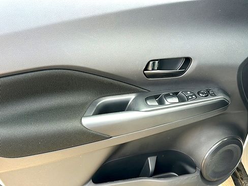 Used 2025 Nissan Kicks Play S w/ Interior Electronics Package image 16