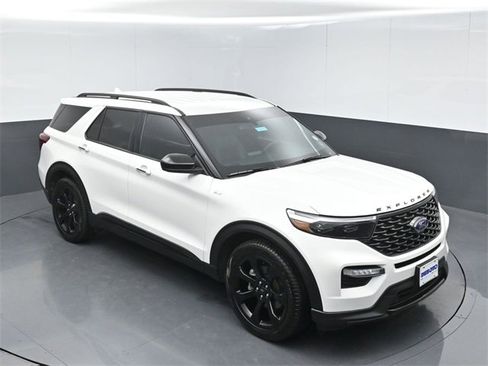 Used 2023 Ford Explorer ST-Line w/ Class IV Trailer Tow Package image 40