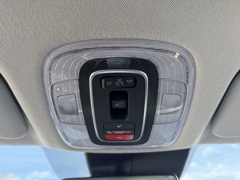 Certified 2025 Hyundai Elantra Limited image 26