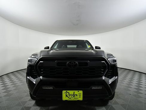 Used 2024 Toyota Tacoma TRD Off-Road image 7